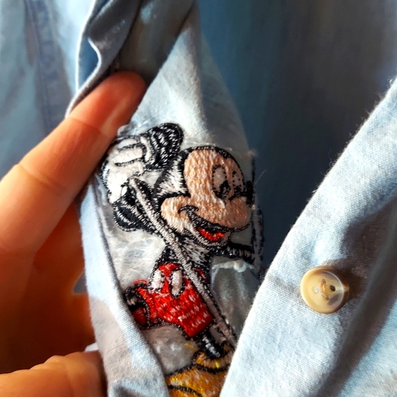 Vintage The Disney Catalog Mickey & Friends Light Blue Denim Button Up Shirt - Picture 11 of 16